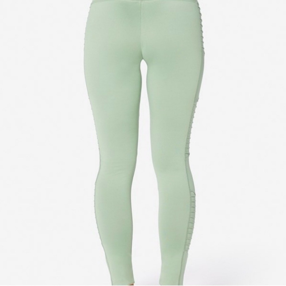 NWOT Ruby Ribbon Mint Green Leggings - Picture 3 of 6